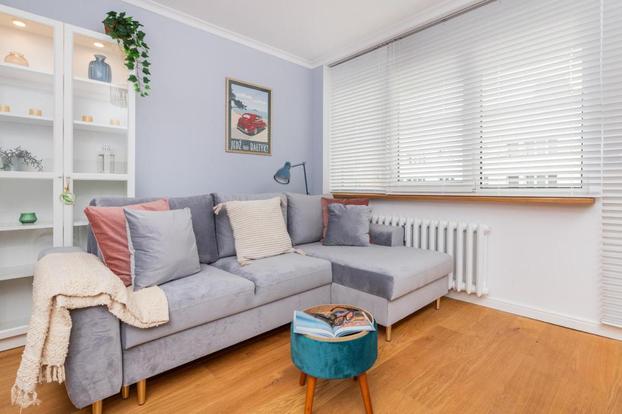 Cozy Pastel Two Bedroom Apartment In Central Gdynia By Noclegi Renters Bagian luar foto